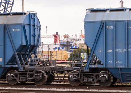 Prasa atgriezt vagonus no Krievijas